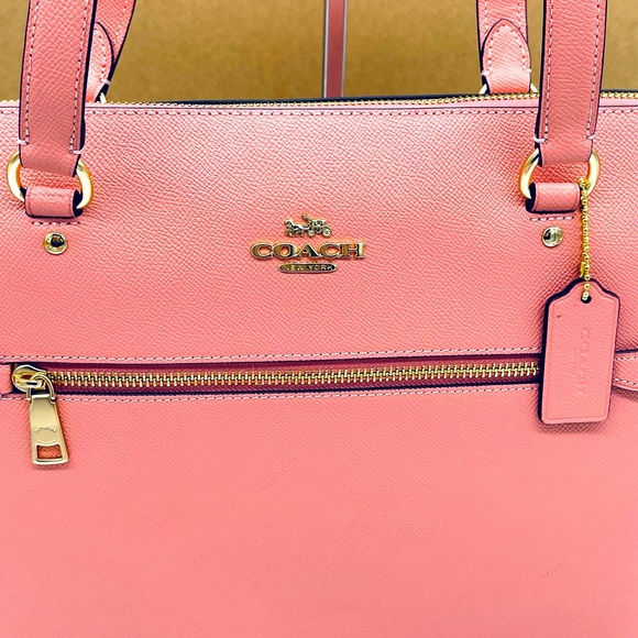 Coach Gallery Tote Bag - Picture 4 of 11